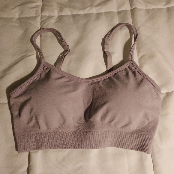 Athleta Other - EUC Athleta Renew bra, XS D-DD, taupe mauve color, pads included
